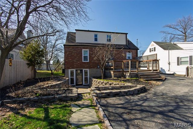 1126 Bopp Road, St Louis, MO 63131