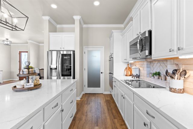 157 Metheglin Drive, Temple, TX 76502