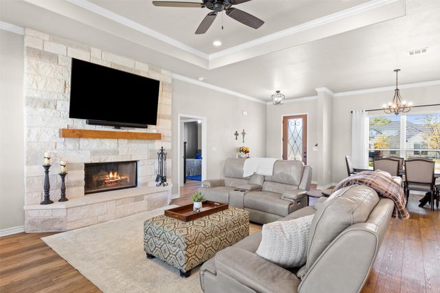 157 Metheglin Drive, Temple, TX 76502