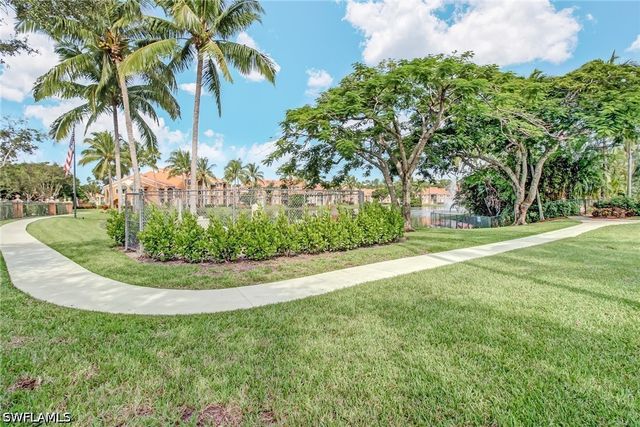 1195 Wildwood Lakes BLVD 202, Naples, FL 34104