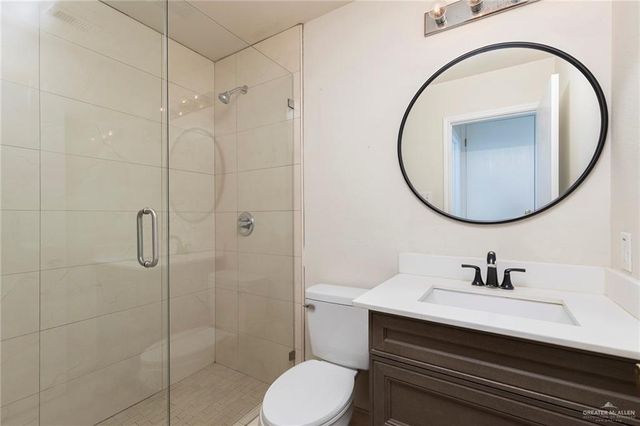 1914 Linsay Boulevard, Edinburg, TX 78539