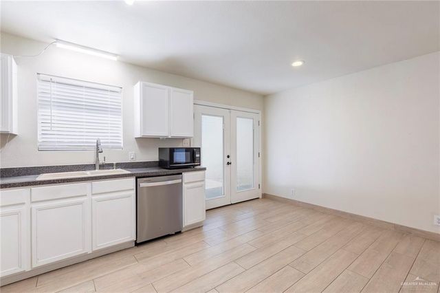 1914 Linsay Boulevard, Edinburg, TX 78539