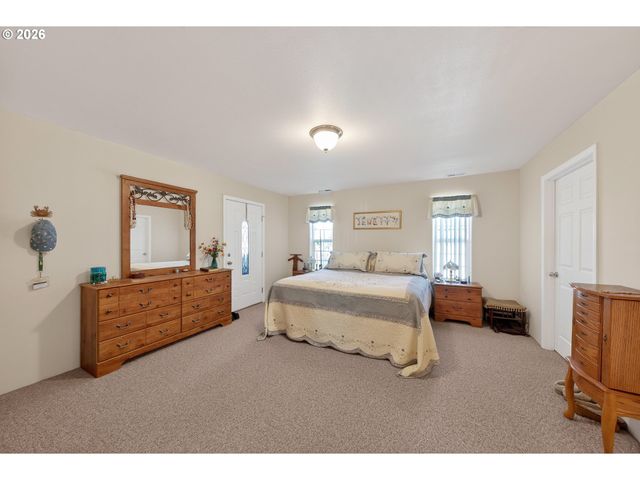 101 PLEASANT VIEW Loop, Roseburg, OR 97471