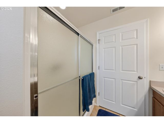 101 PLEASANT VIEW Loop, Roseburg, OR 97471