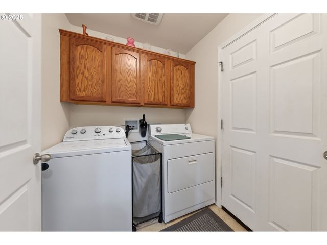 101 PLEASANT VIEW Loop, Roseburg, OR 97471