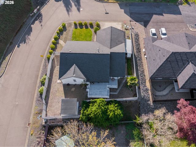 101 PLEASANT VIEW Loop, Roseburg, OR 97471