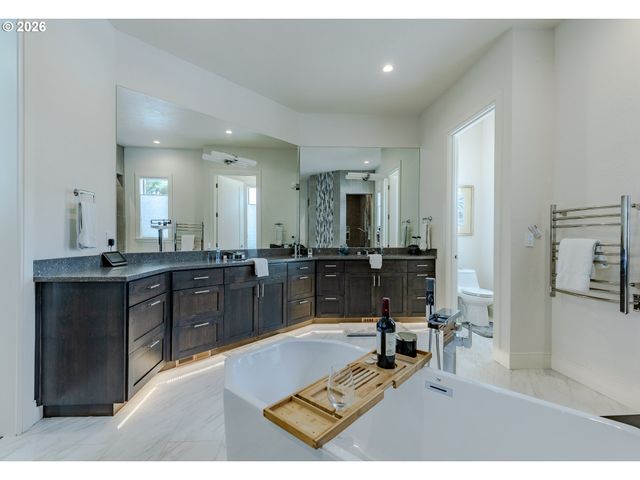 3540 WALTON Ln, Eugene, OR 97408