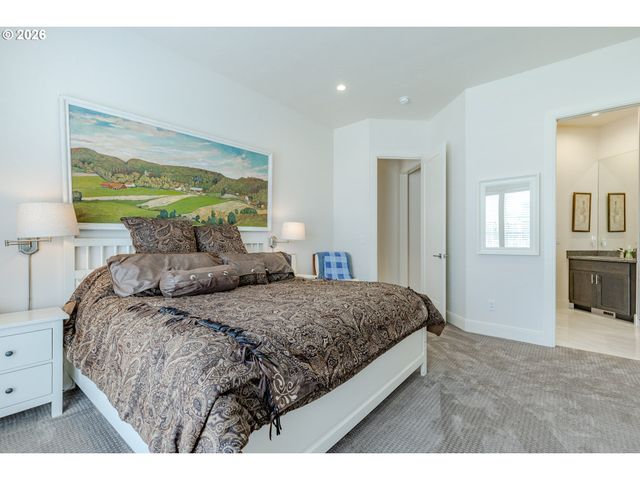 3540 WALTON Ln, Eugene, OR 97408