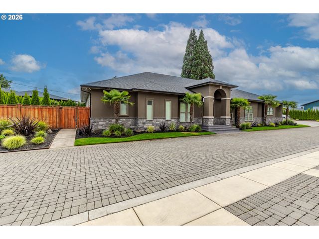 3540 WALTON Ln, Eugene, OR 97408