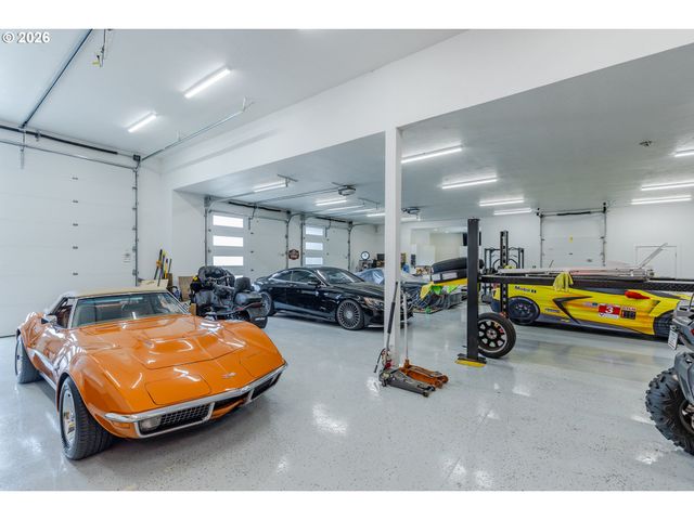 3540 WALTON Ln, Eugene, OR 97408