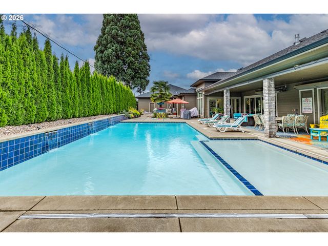 3540 WALTON Ln, Eugene, OR 97408