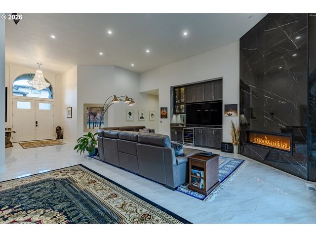 3540 WALTON Ln, Eugene, OR 97408