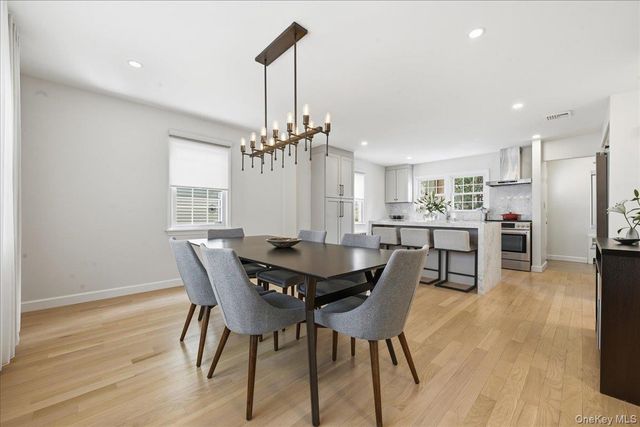 8 Bayberry Avenue, Garden City, NY 11530