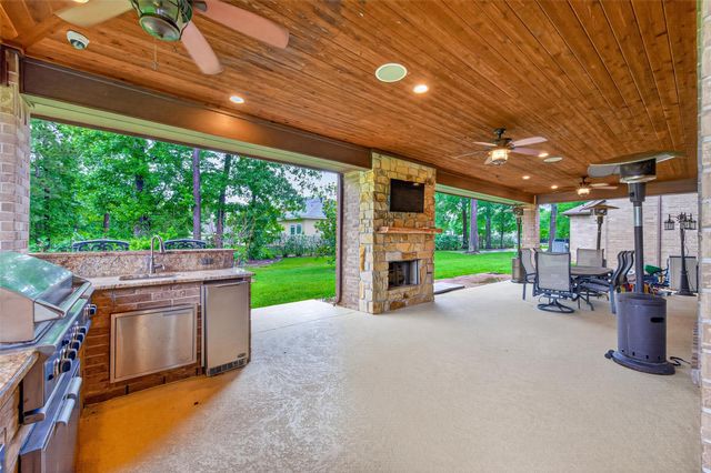 19267 Serpenteer Drive, Porter, TX 77365