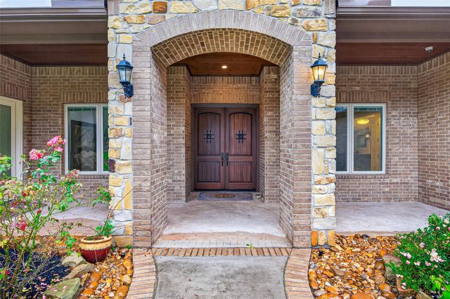 19267 Serpenteer Drive, Porter, TX 77365