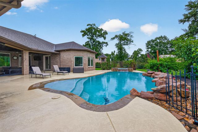 19267 Serpenteer Drive, Porter, TX 77365