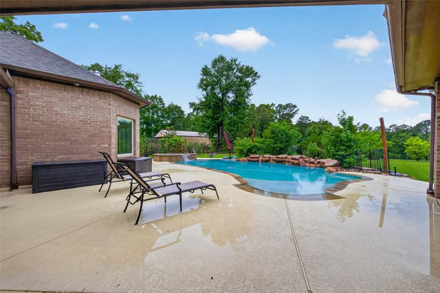19267 Serpenteer Drive, Porter, TX 77365