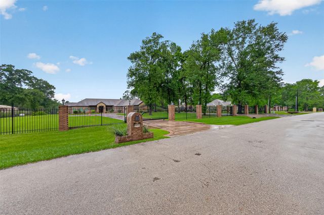 19267 Serpenteer Drive, Porter, TX 77365