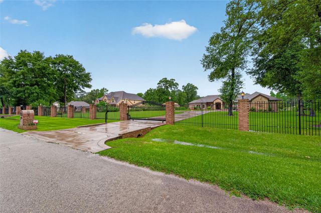 19267 Serpenteer Drive, Porter, TX 77365