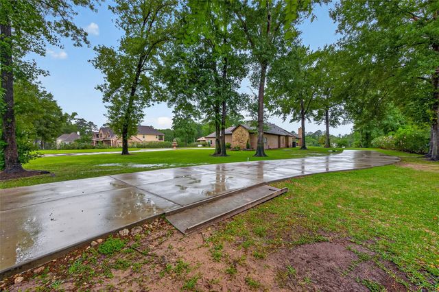 19267 Serpenteer Drive, Porter, TX 77365