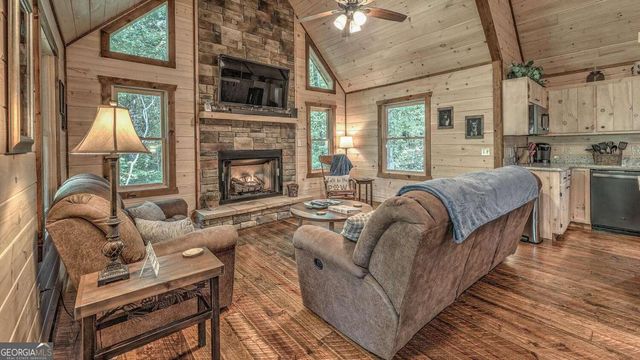 44 Windy Valley SPUR, Blue Ridge, GA 30513