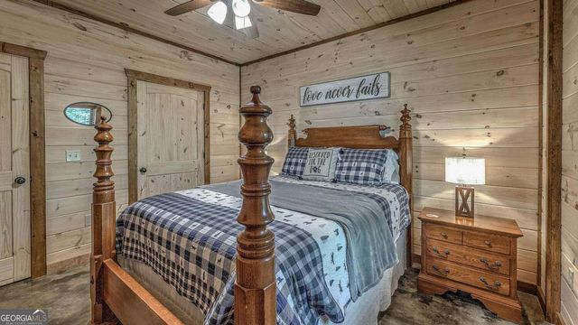 44 Windy Valley SPUR, Blue Ridge, GA 30513