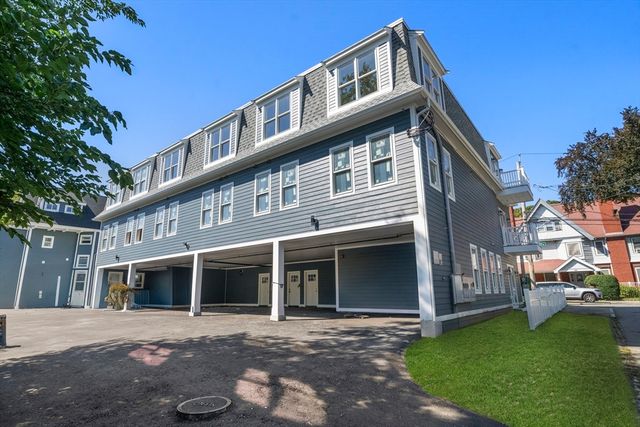 60 Stanley St 101, Boston, MA 02125