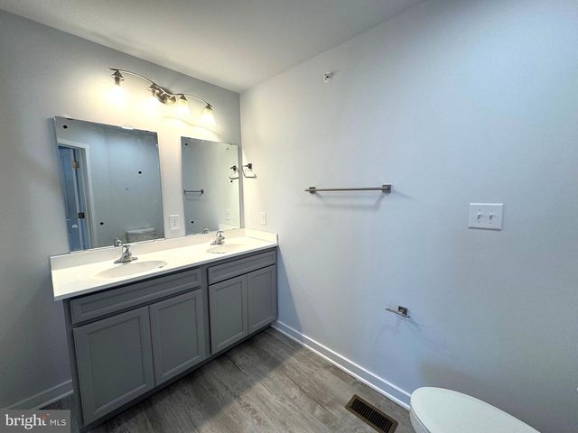 144 OLGA DR, Martinsburg, WV 25403