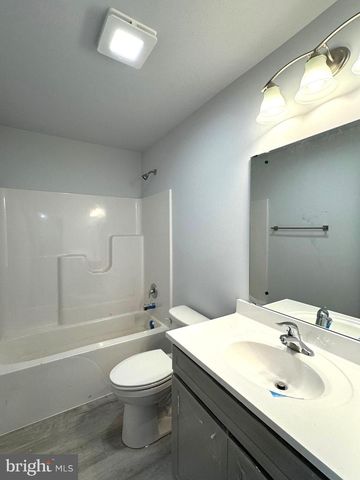 144 OLGA DR, Martinsburg, WV 25403