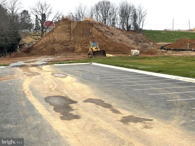 144 OLGA DR, Martinsburg, WV 25403