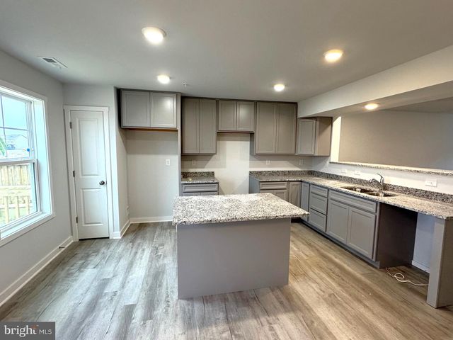 144 OLGA DR, Martinsburg, WV 25403