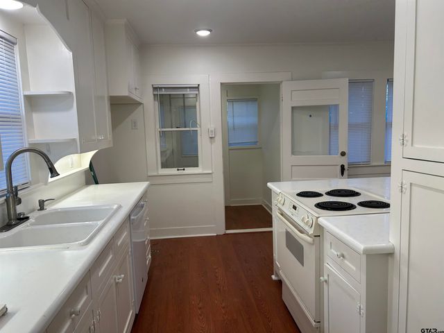 407 Blair, Mineola, TX 75773