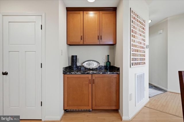 1156 EAGLES NEST LN, Harpers Ferry, WV 25425