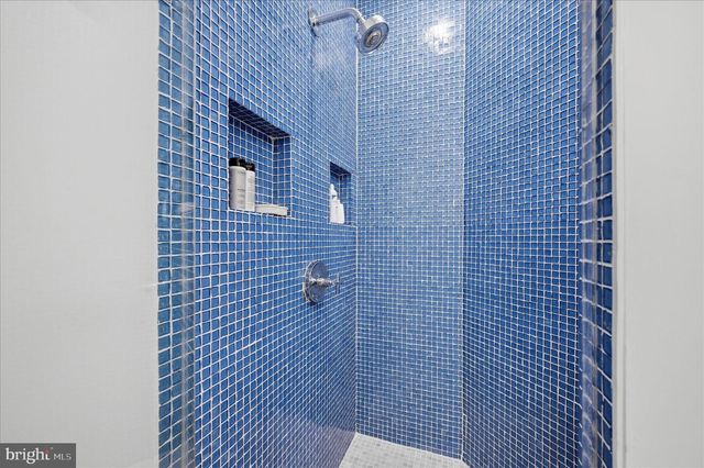 1156 EAGLES NEST LN, Harpers Ferry, WV 25425