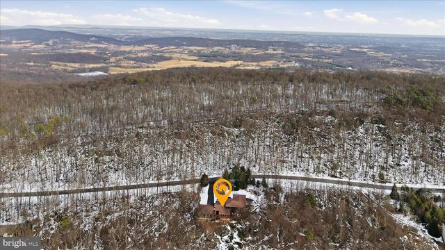 1156 EAGLES NEST LN, Harpers Ferry, WV 25425