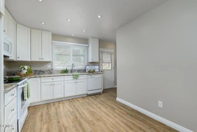 9210 Village 9, Camarillo, CA 93012