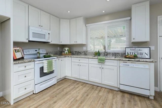 9210 Village 9, Camarillo, CA 93012