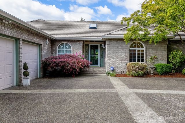 8024 68th Loop SE, Olympia, WA 98513