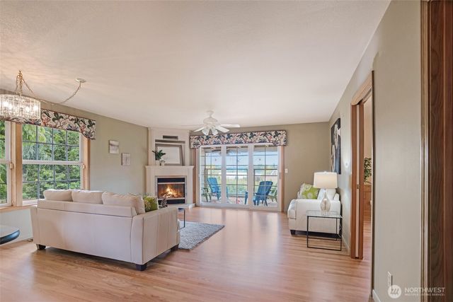 8024 68th Loop SE, Olympia, WA 98513