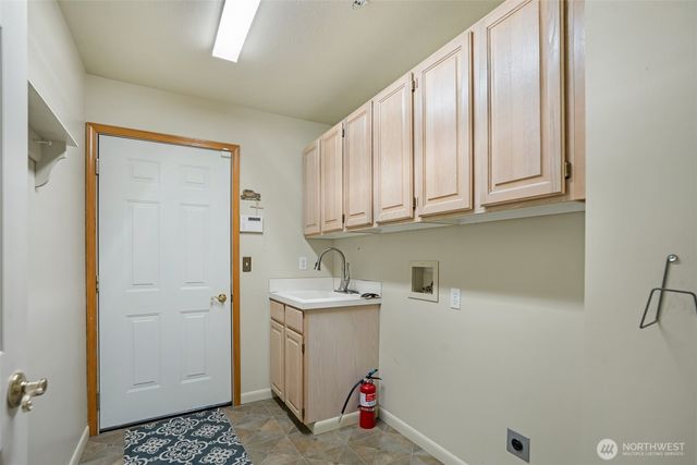 8024 68th Loop SE, Olympia, WA 98513
