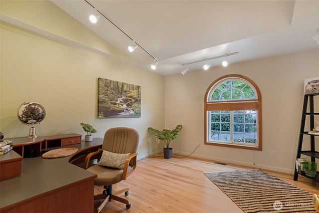 8024 68th Loop SE, Olympia, WA 98513