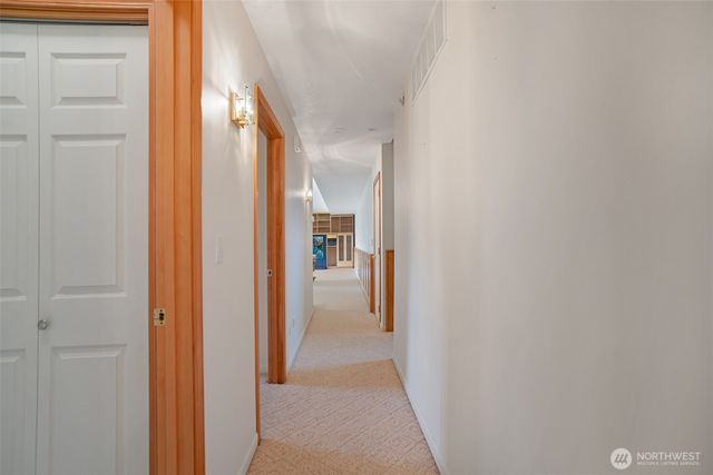8024 68th Loop SE, Olympia, WA 98513