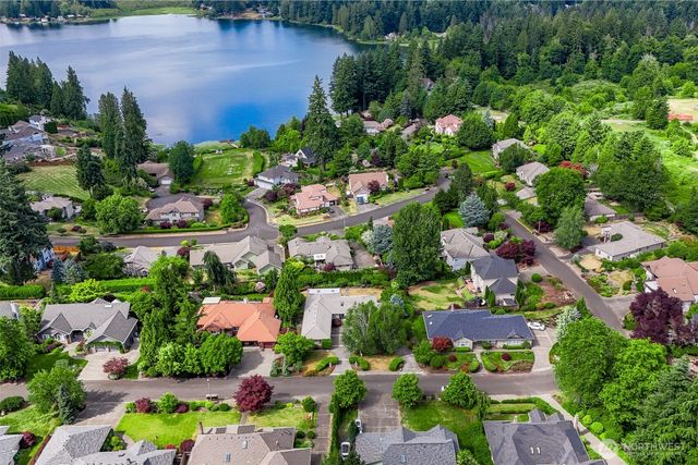 8024 68th Loop SE, Olympia, WA 98513