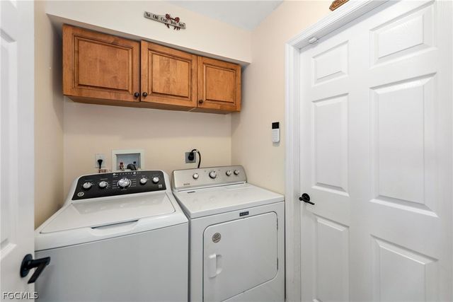 2939 NW 4th PL, Cape Coral, FL 33993