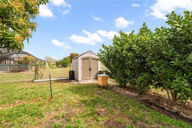 2939 NW 4th PL, Cape Coral, FL 33993