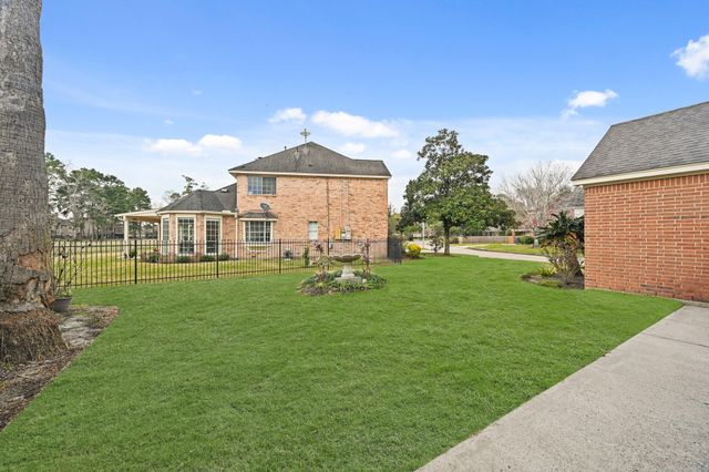 18419 Tranquility Drive, Humble, TX 77346