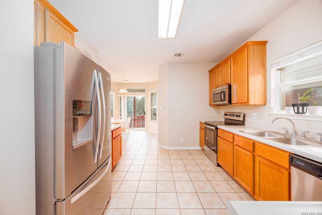 2438 Encino Cedros, San Antonio, TX 78259