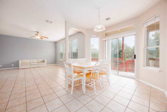 2438 Encino Cedros, San Antonio, TX 78259