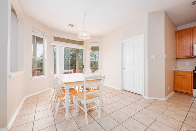 2438 Encino Cedros, San Antonio, TX 78259