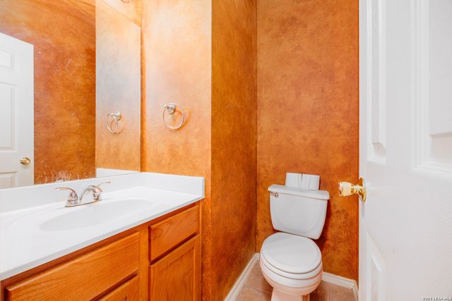 2438 Encino Cedros, San Antonio, TX 78259